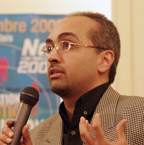 <a href='https://clubdelapressehdf.fr/spip.php?article10864' style="font-size:small;">Le journaliste iranien Hossein Bastani, créateur du journal en ligne « Roozonline », est venu au Club en décembre (…)</a>