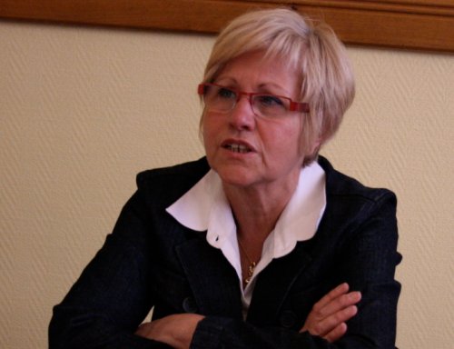 <a href='https://clubdelapressehdf.fr/spip.php?article10864' style="font-size:small;">Michèle Demessine, sénatrice du Nord, vice présidente de LMCU et adjointe au maire de Lille, a participé au Club à (…)</a>