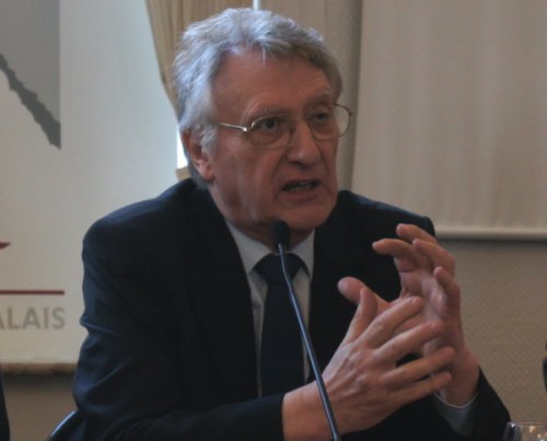 <a href='https://clubdelapressehdf.fr/spip.php?article10864' style="font-size:small;">En mars 2011, Bernard Derosier, président du Conseil général du Nord et député PS, est venu au Club de la presse (…)</a>
