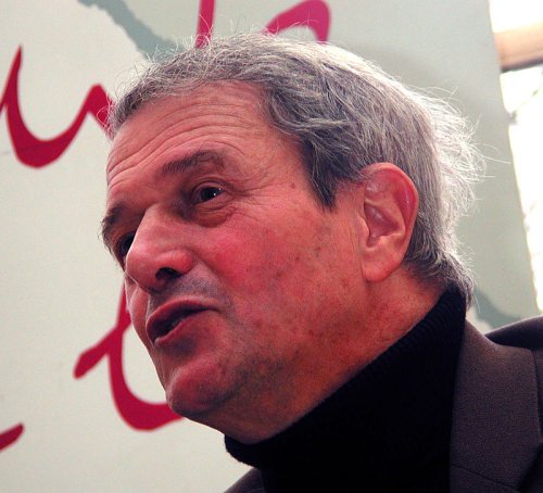 <a href='https://clubdelapressehdf.fr/spip.php?article10864' style="font-size:small;">Philippe Alexandre, journaliste et écrivain français</a>